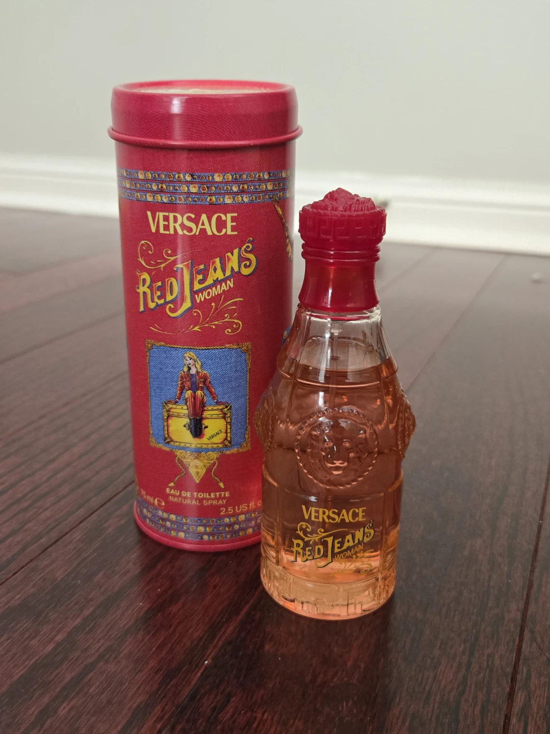 Versace Red Jeans Woman Eau de Toilette Natural Spray 75ml