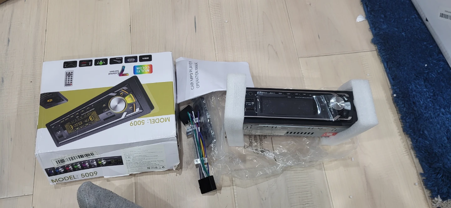 Car Stereo Receiver Model 5009 - photo 3