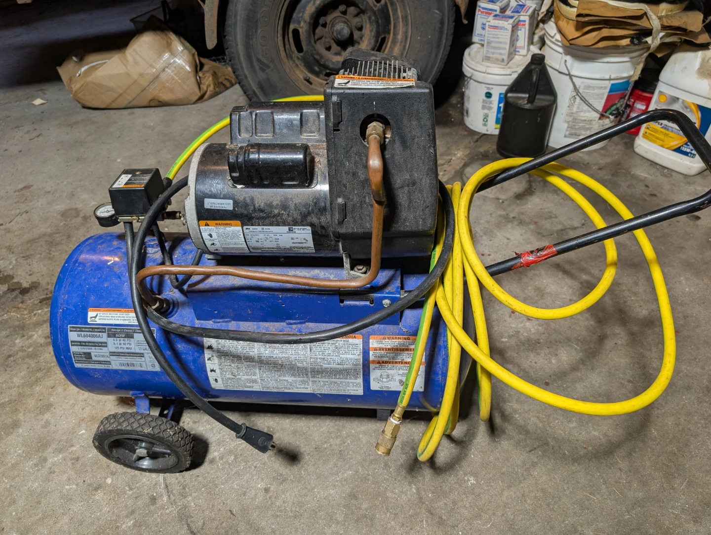 Campbell Hausfeld 13-gallon Air Compressor