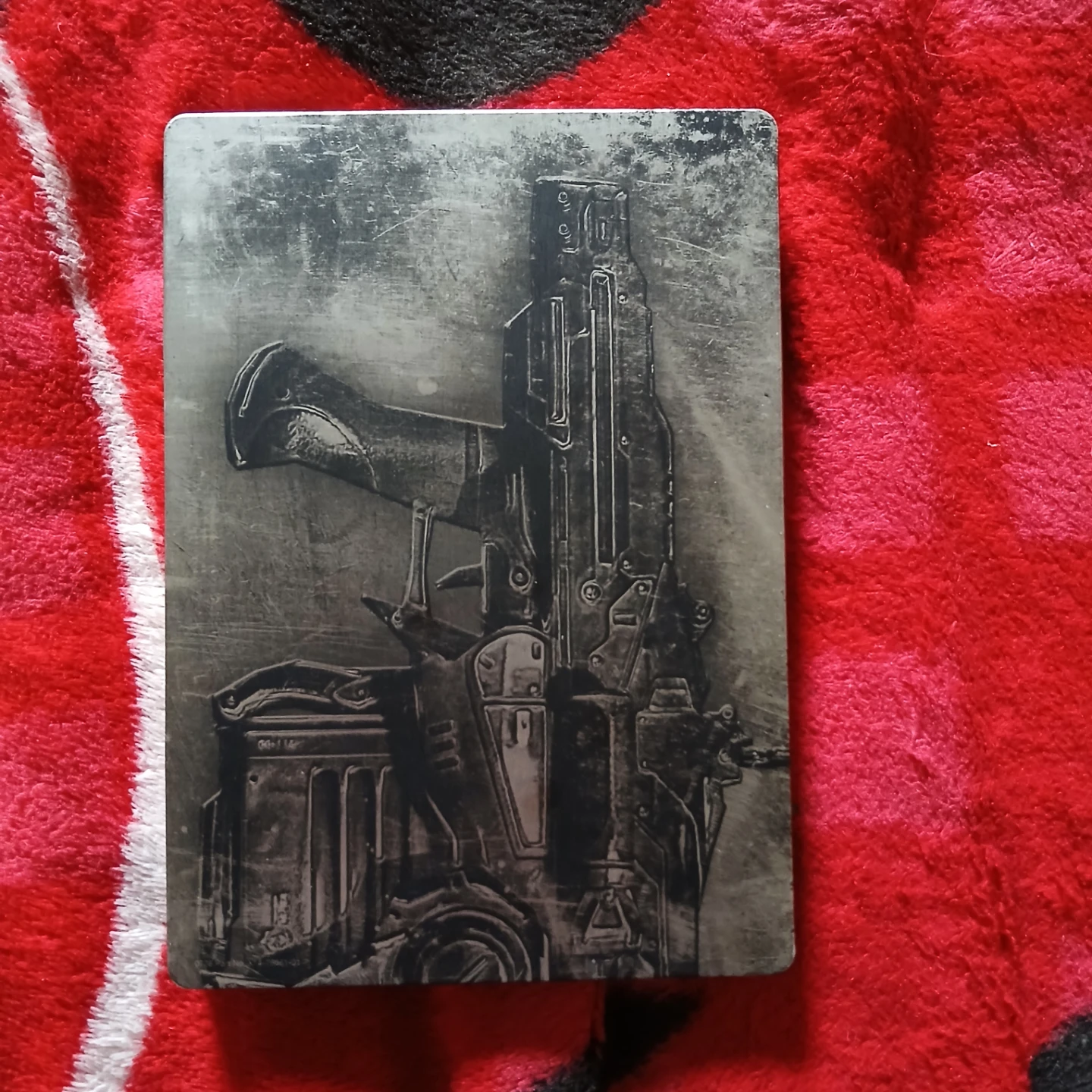 Gears of War 2 Limited Edition Steelbook for Xbox 360 - photo 3