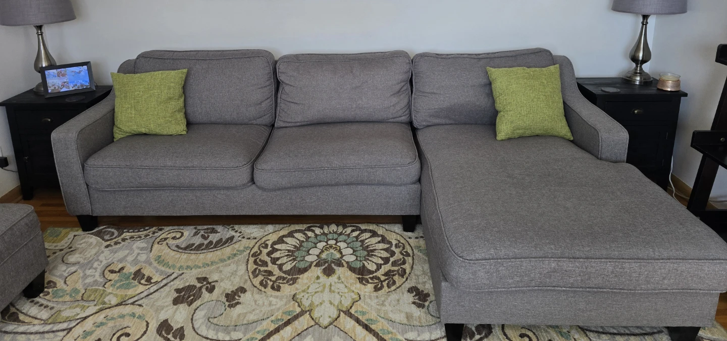 Grey Sectional Sofa right hand Chaise and lg. Storage ottoman