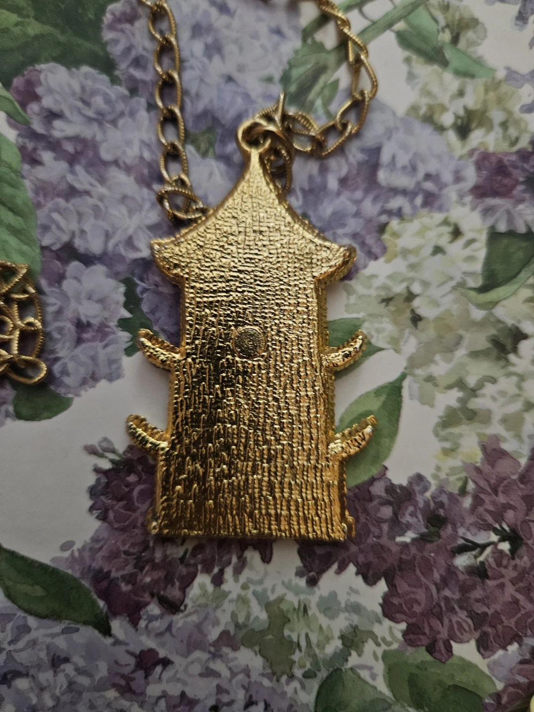 Gold-tone Pagoda Pendant Necklace - photo 3