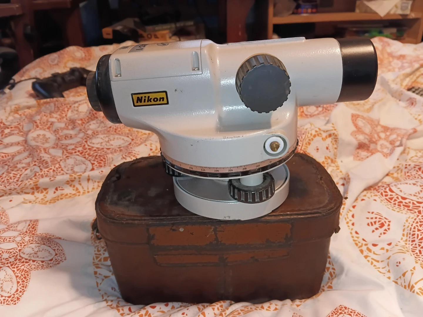 Nikon AZ-1 Automatic Level Surveying Instrument