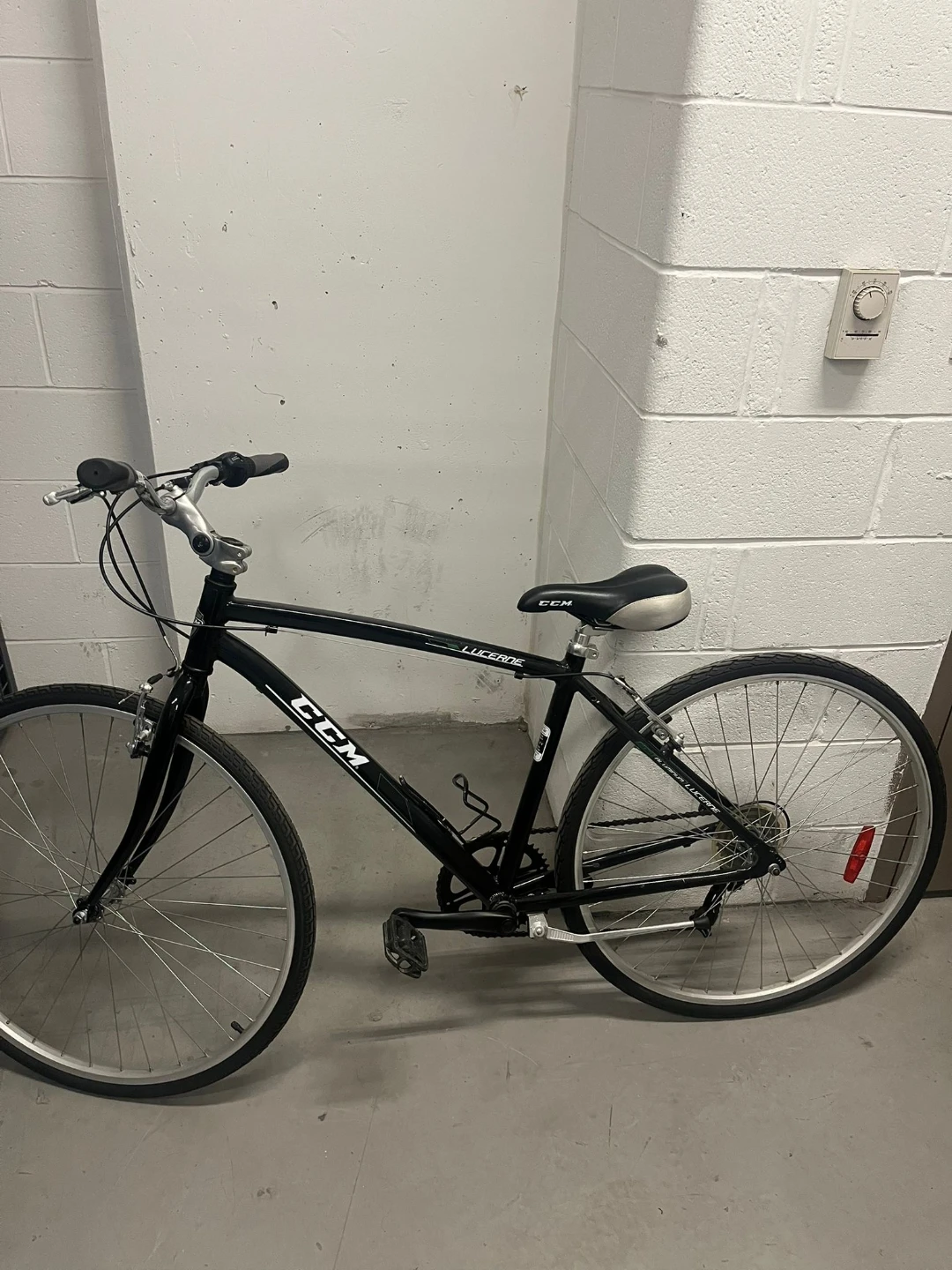 CCM Lucerne Women's 700C Comfort Bike