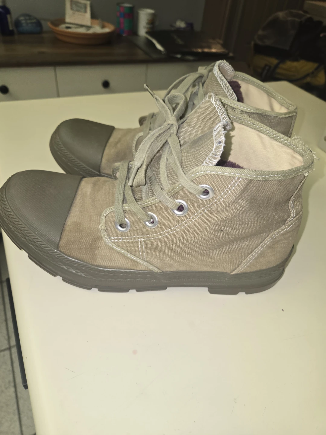 Converse Chuck Taylor All Star High Top Boots