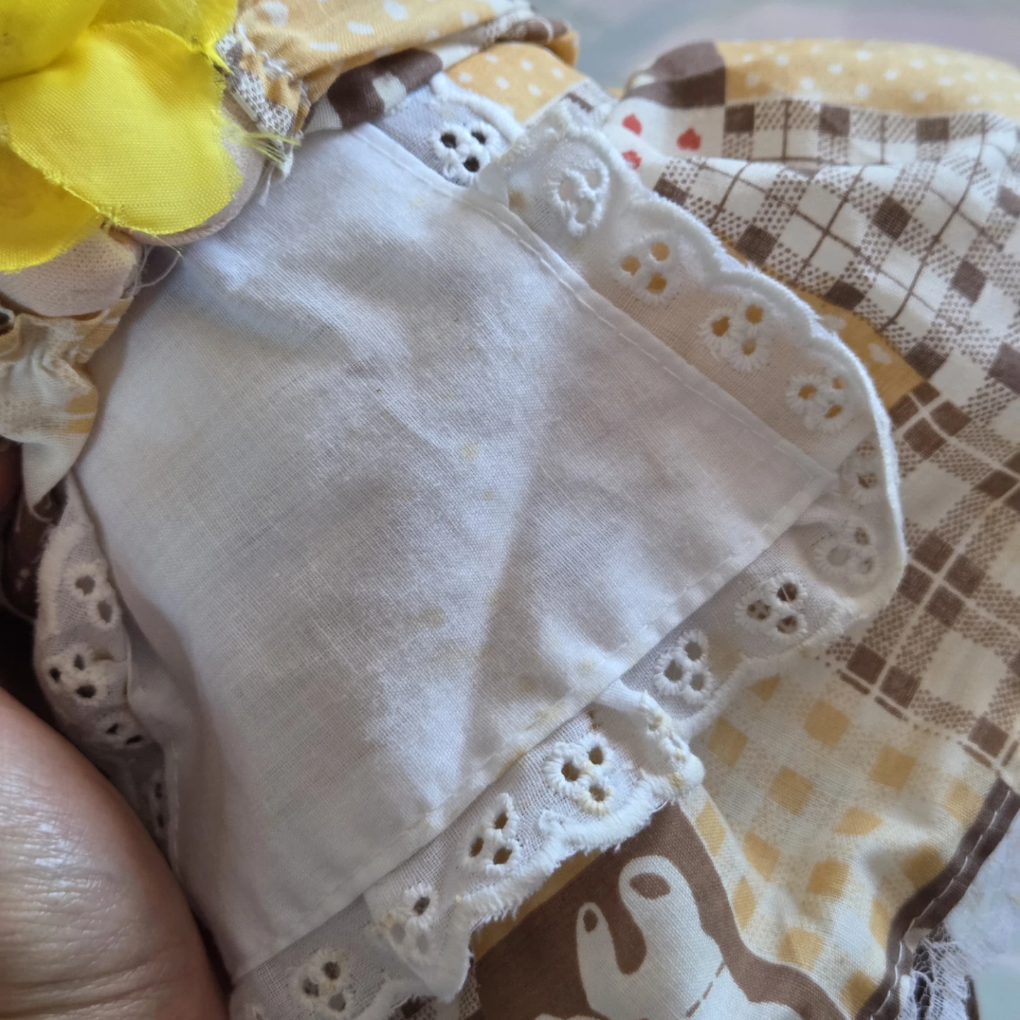 Musical Doll with Yellow Flower - photo 4