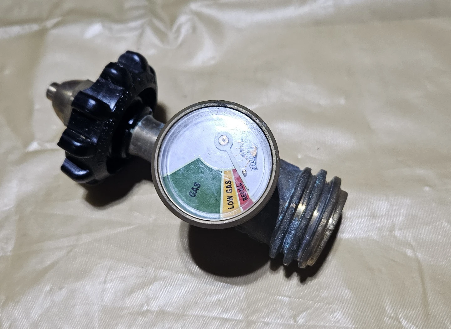 Propane Tank Gauge and Valve Assembly