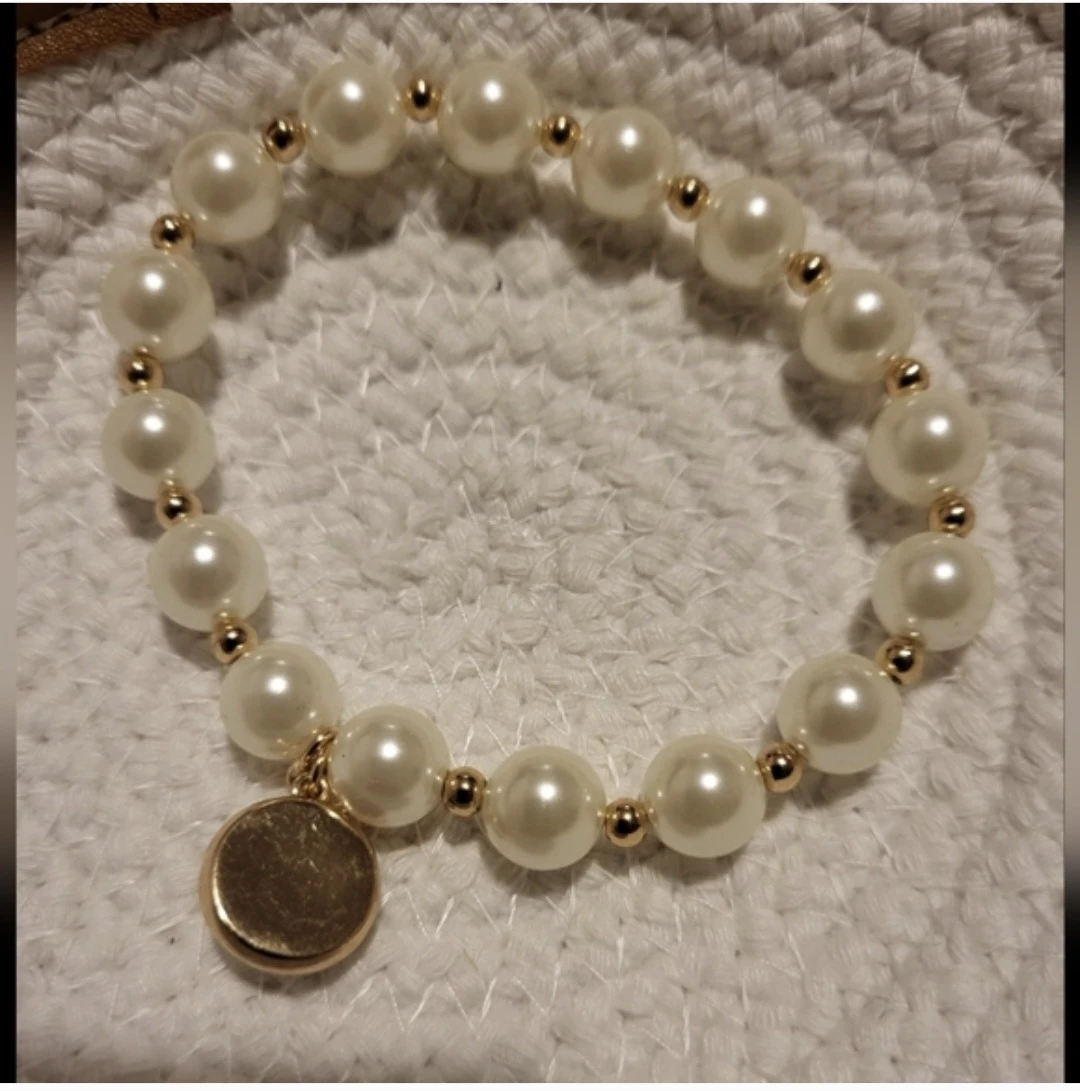 Pretty Pearly Zodiac Pearl Stretch Bracelet- Libra - photo 3