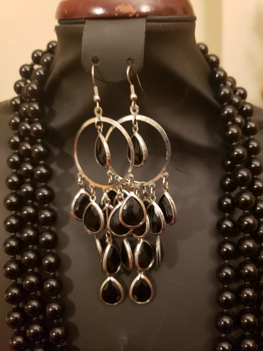 Black Beaded Necklace and Teardrop Earring Set - photo 2