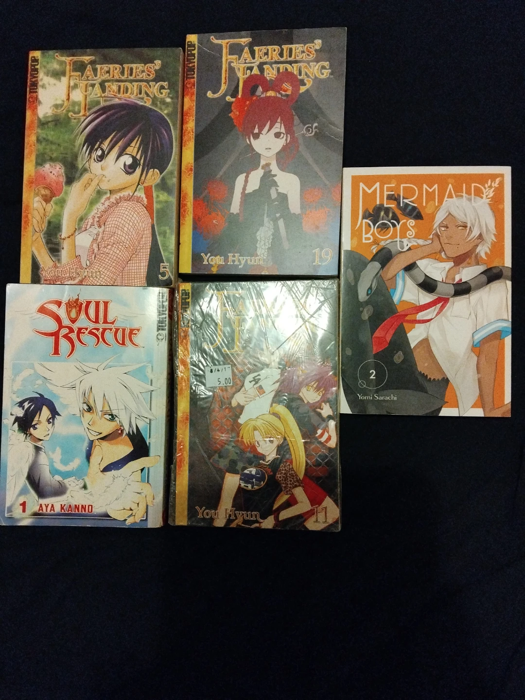 Assortment of manga (7)