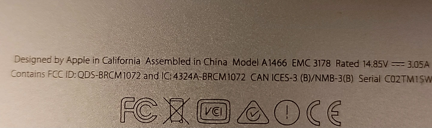 Apple MacBook Air A1466 - photo 4