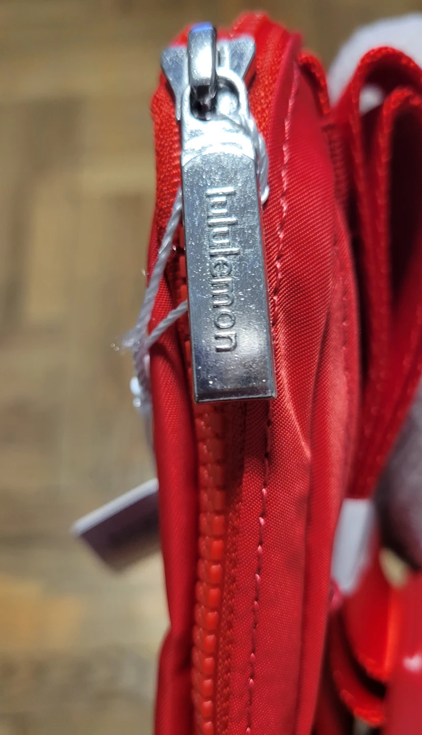 Lululemon Everywhere Belt Bag Red Nylon - photo 3