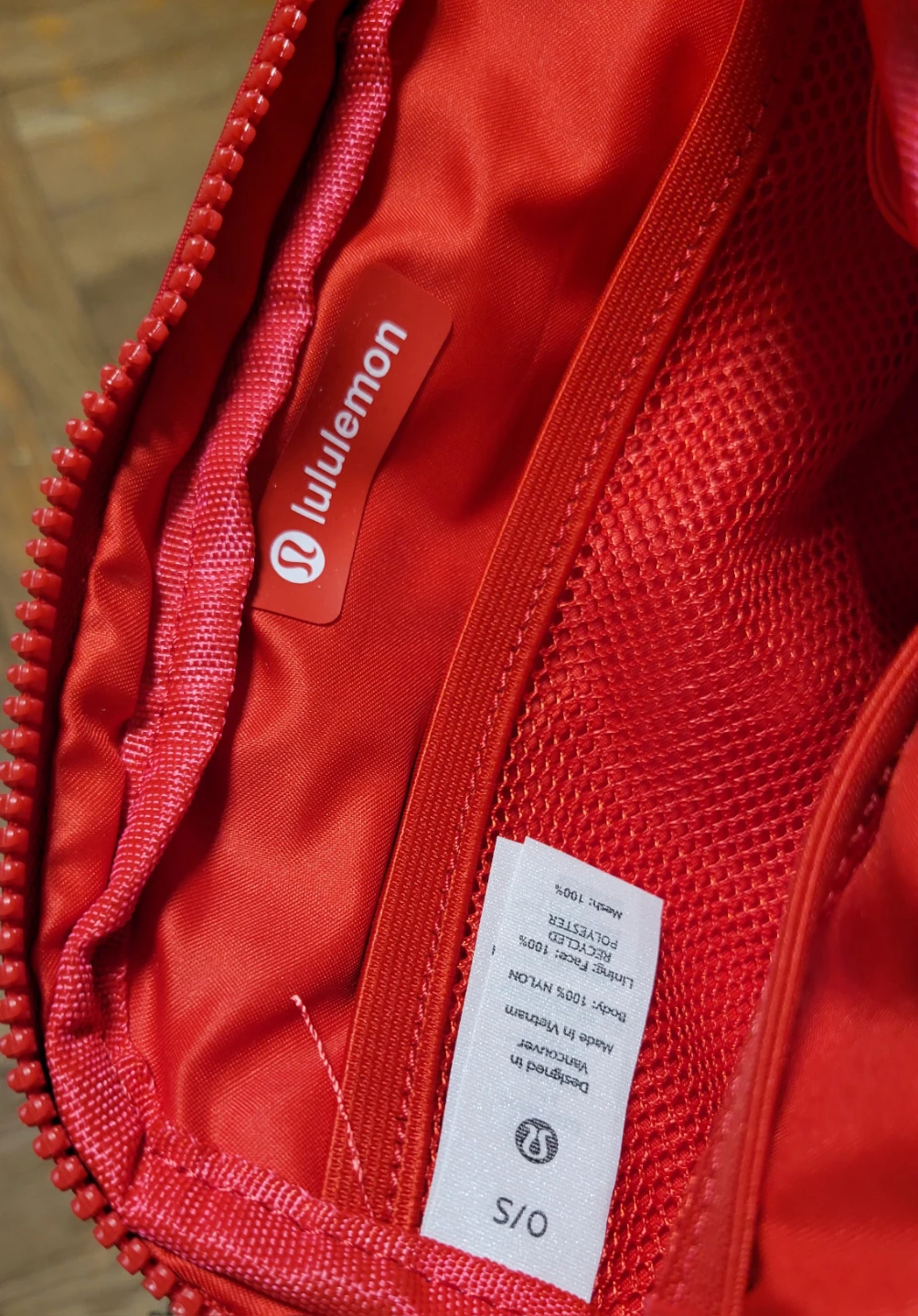 Lululemon Everywhere Belt Bag Red Nylon - photo 4
