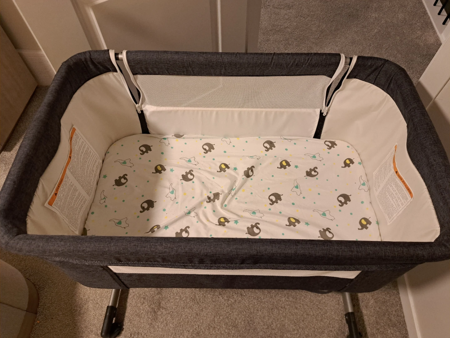Portable Bassinet/Co-Sleeper - photo 3