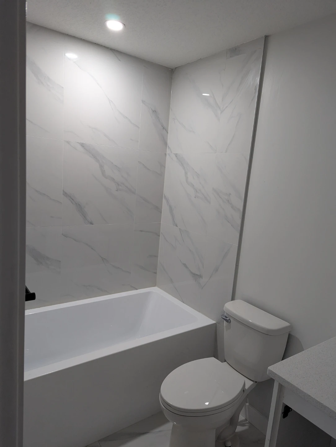 Brand New Legal 1 Bedroom Basement for Rent 🥕 - photo 5