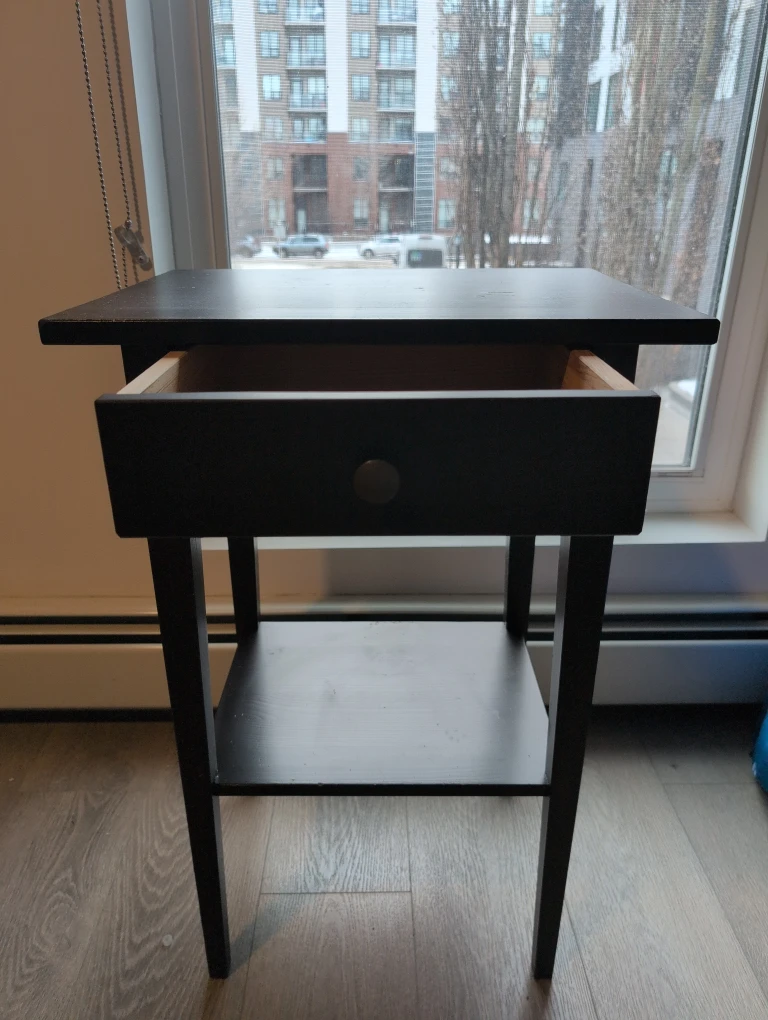 2 black Nightstands ( price is for both )