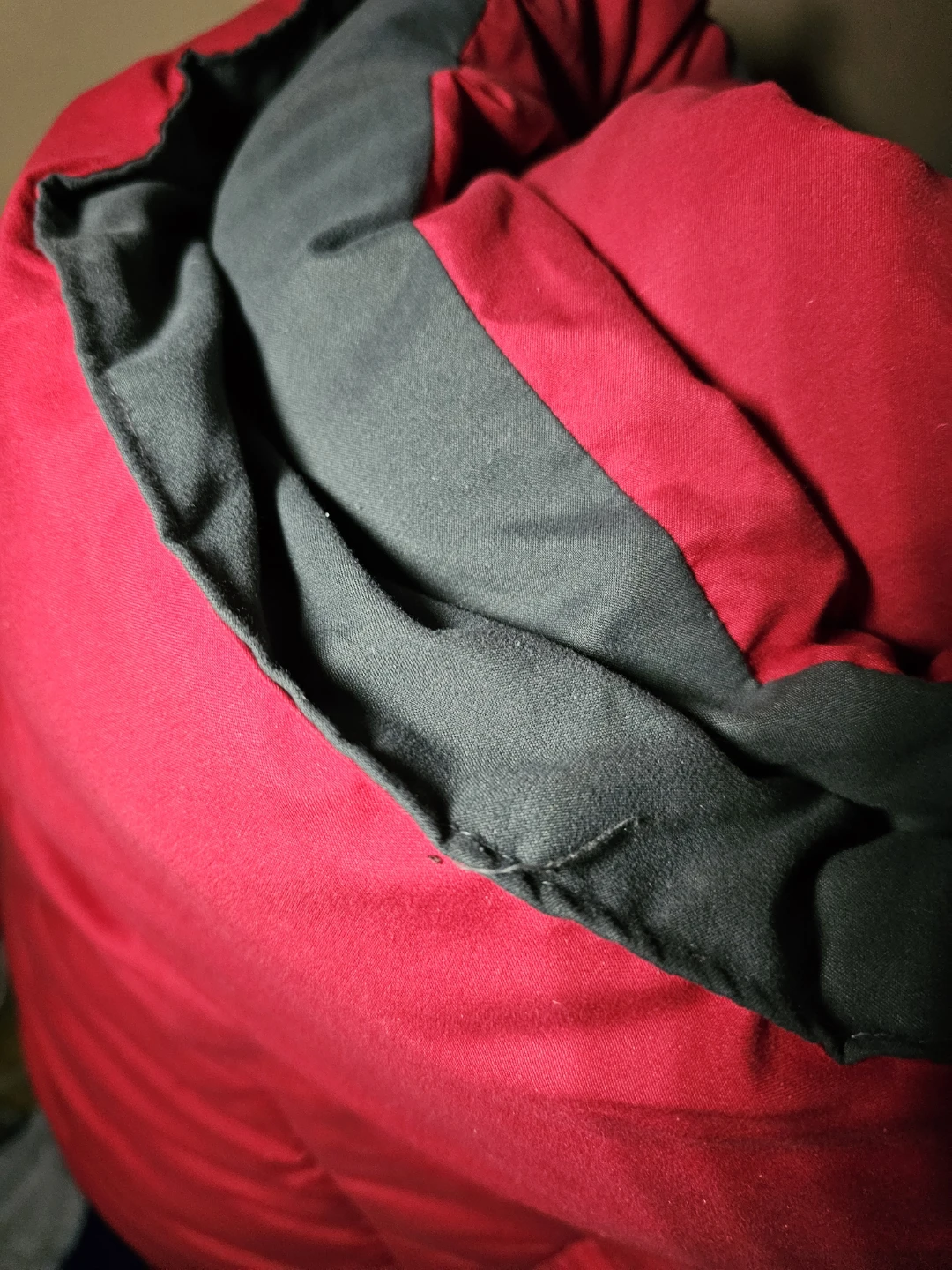 Red/Grey reversible comforter FULL size