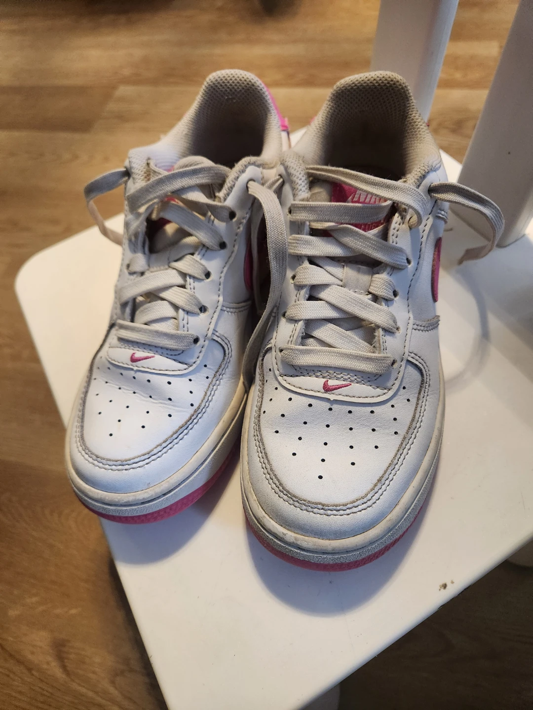 Nike Air  Shoes -Force 1 Sneakers white and pink