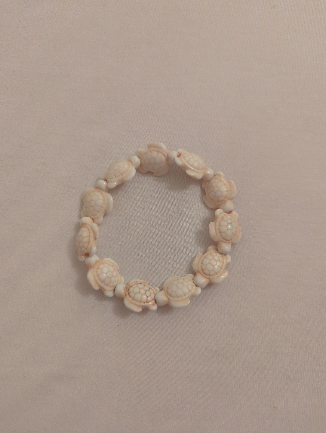 SOLD: White/Cream colored Turtle Beaded Bracelet