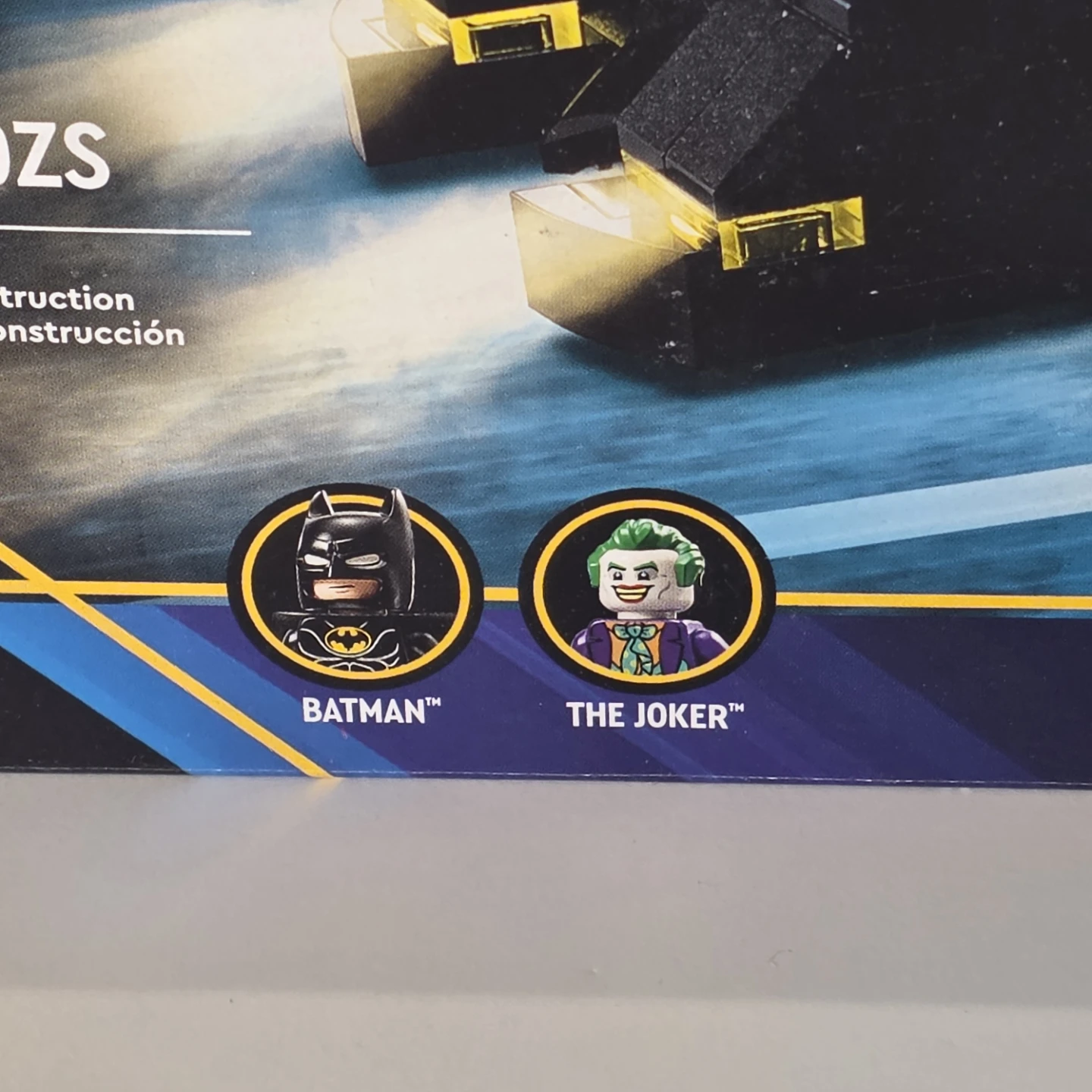 LEGO 76224 Batmobile vs. The Joker Chase - photo 2
