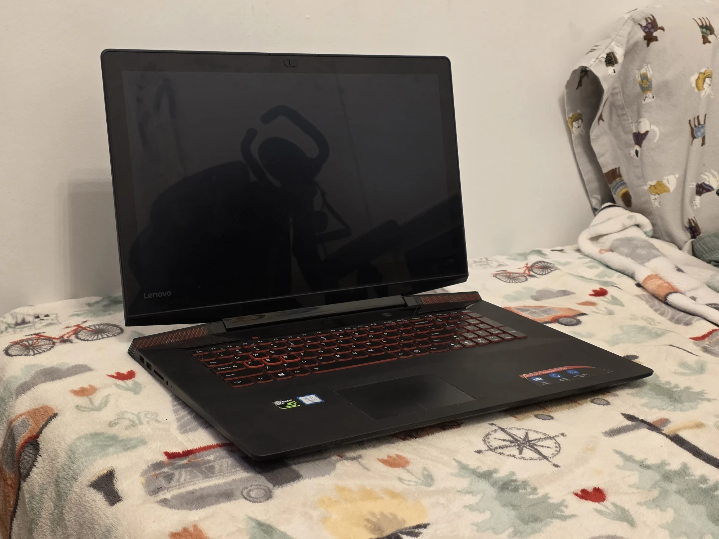 Lenovo Legion Y700 Gaming Laptop