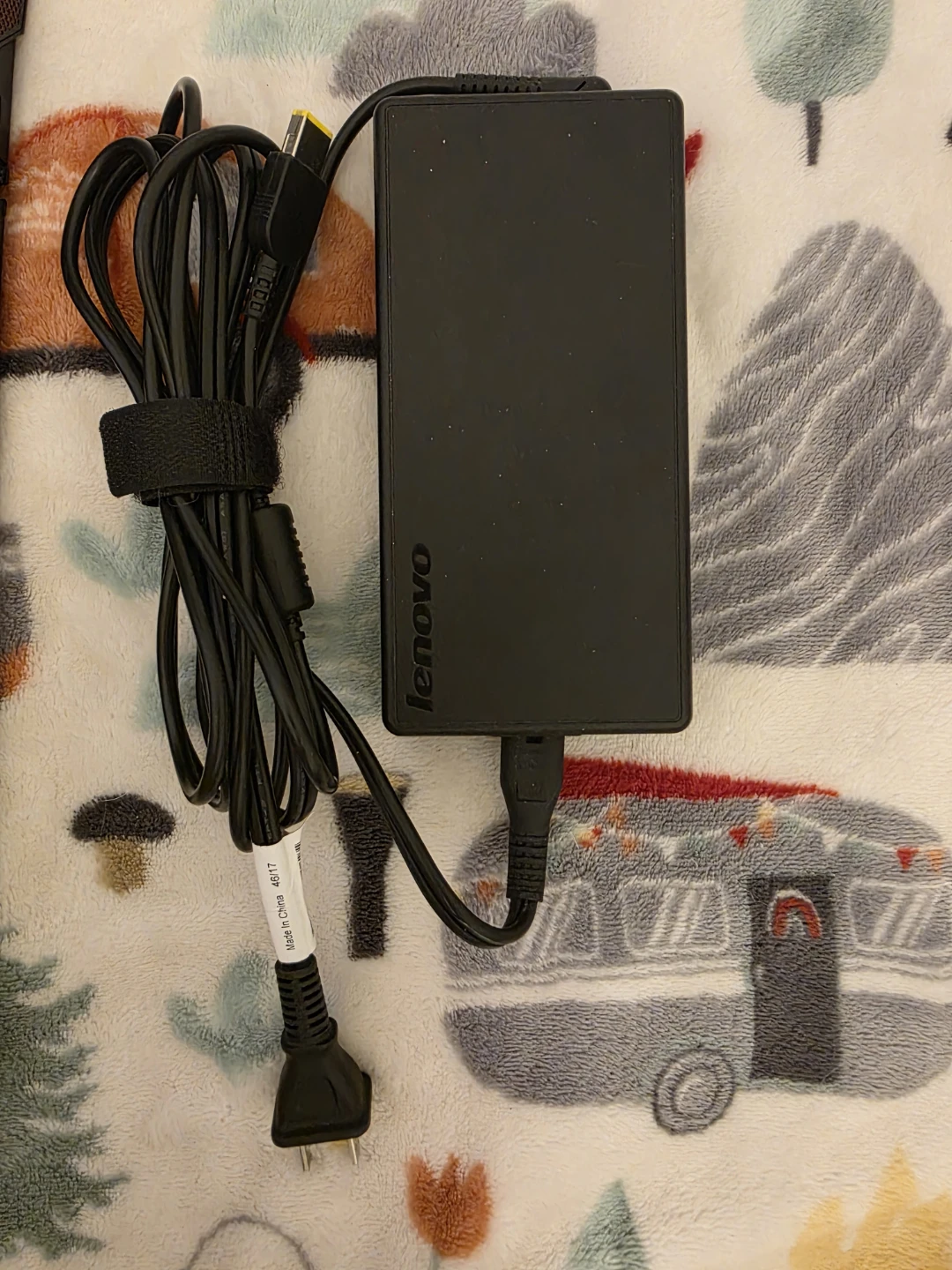 Lenovo Legion Y700 Gaming Laptop - photo 4