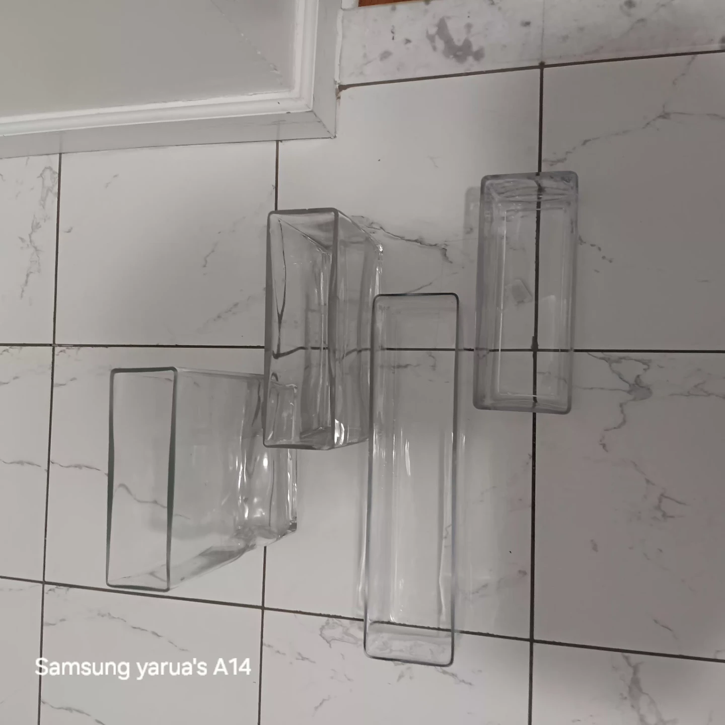 Set of 4 Clear Glass Vases - photo 2