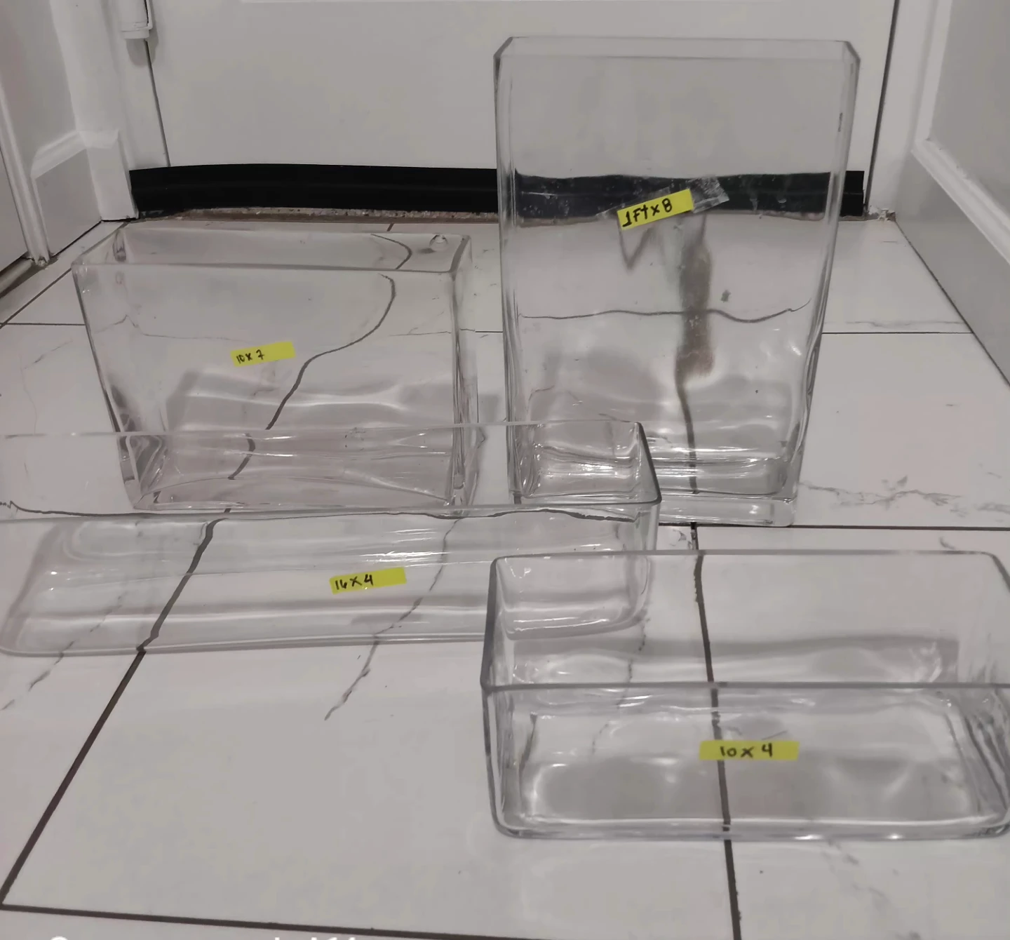 Set of 4 Clear Glass Vases - photo 3