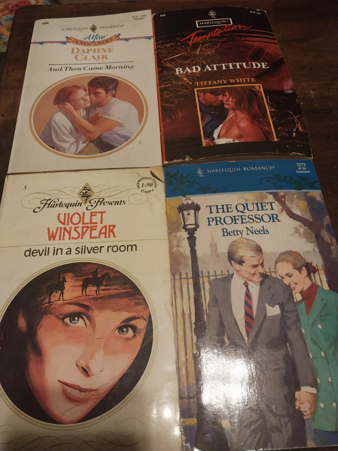 Lot of 4 Harlequin Romance Novels