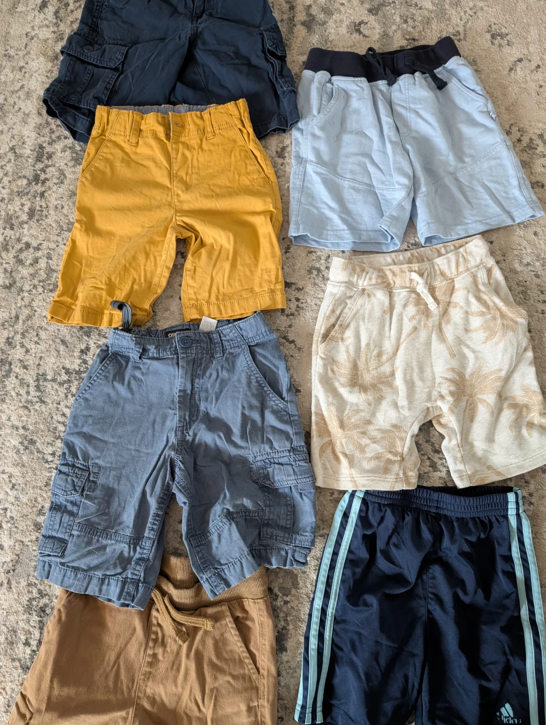 Bundle of 7 Kids Shorts- Size 5 - photo 2