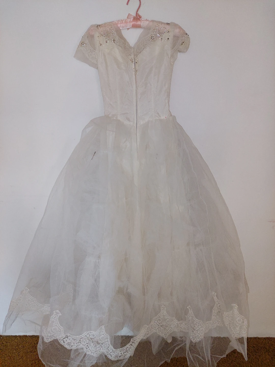 Vintage White Wedding Dress (1960s) with Lace and Beading - photo 2