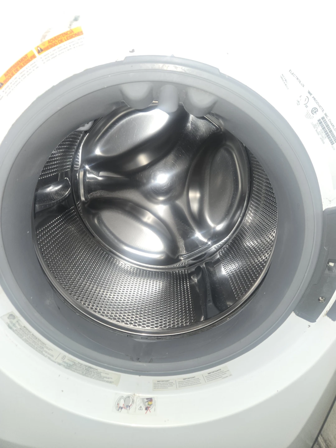 Electrolux LuxCare Wash Front Load Washing Machine - photo 2