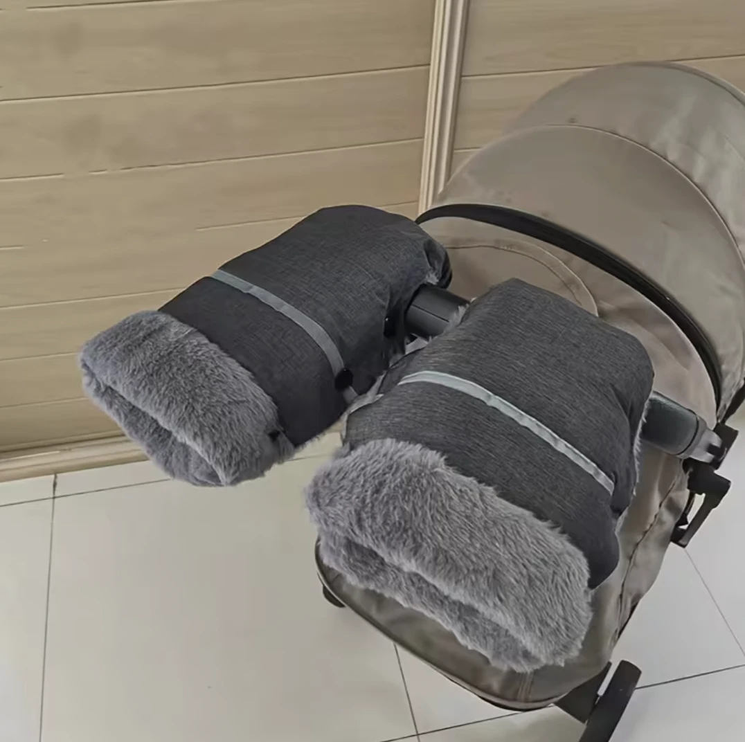 Black Fleece-lined Stroller Mittens - photo 2