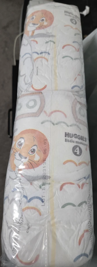 Huggies Lion King  little movers size 4 (60 diapers)