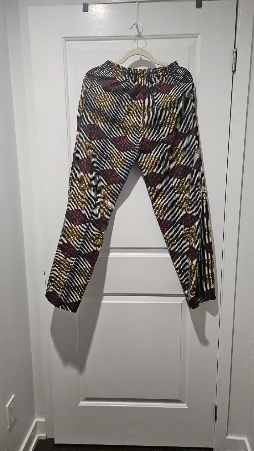 NEW Patterned Elastic Waist Pants, Size Medium, with shirt - photo 2