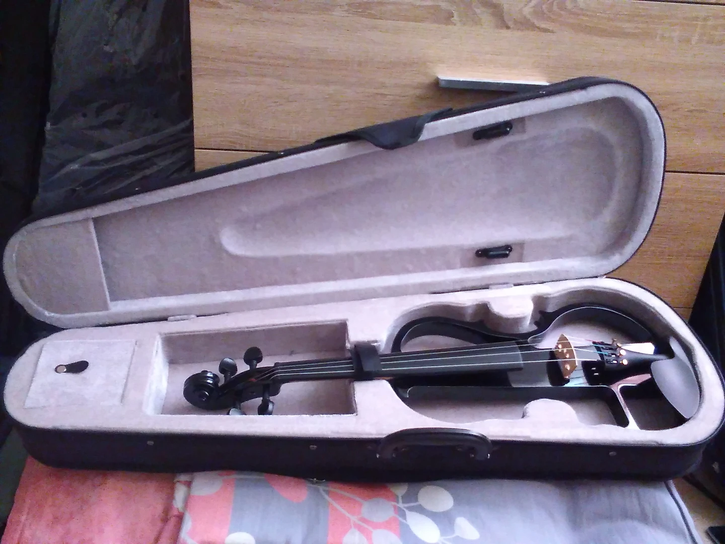 electric violin full 4/4 size - photo 2