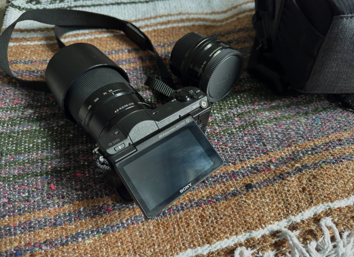 Sony Alpha a5100 Mirrorless Camera with 16-50mm Lens