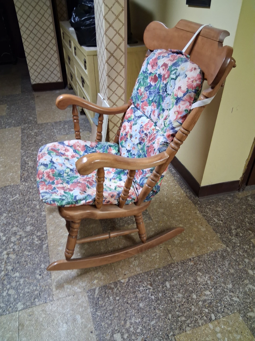 Wooden Rocking Chair with Floral Cushions - photo 2