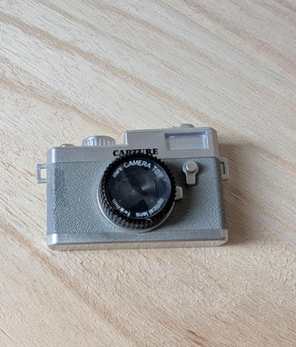New Capture Mini Camera Toy Keychain - photo 3