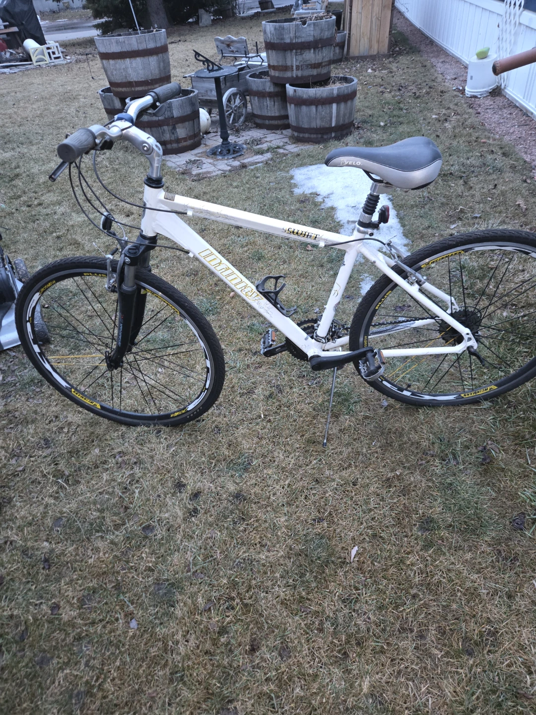 Diamondback Swift Hybrid Bike