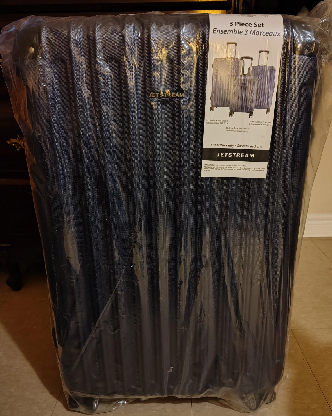 Brand New - Jetstream 3 Piece Hardside Luggage Set