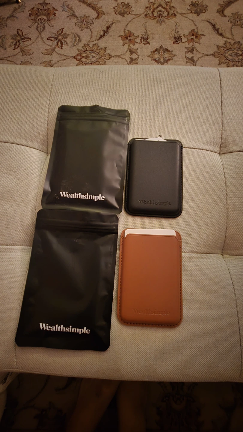 Wealthsimple Magnetic Cardholders + Pouches