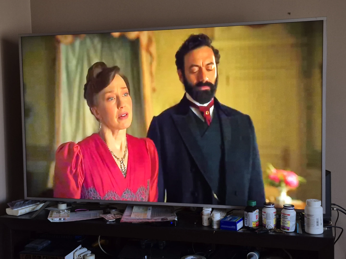 Flat screen TV size 80