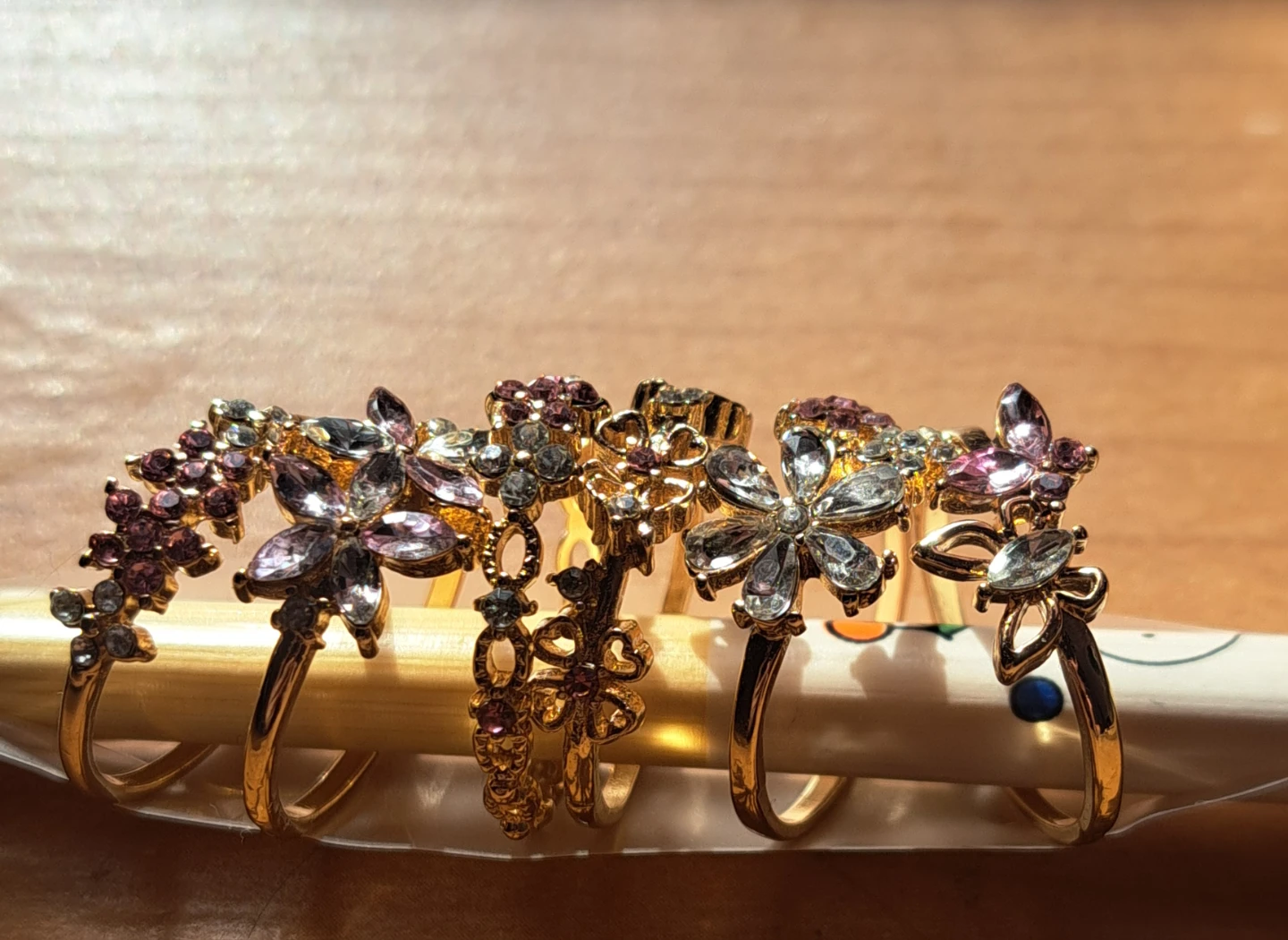 Costume Jewlery – 6 Rings