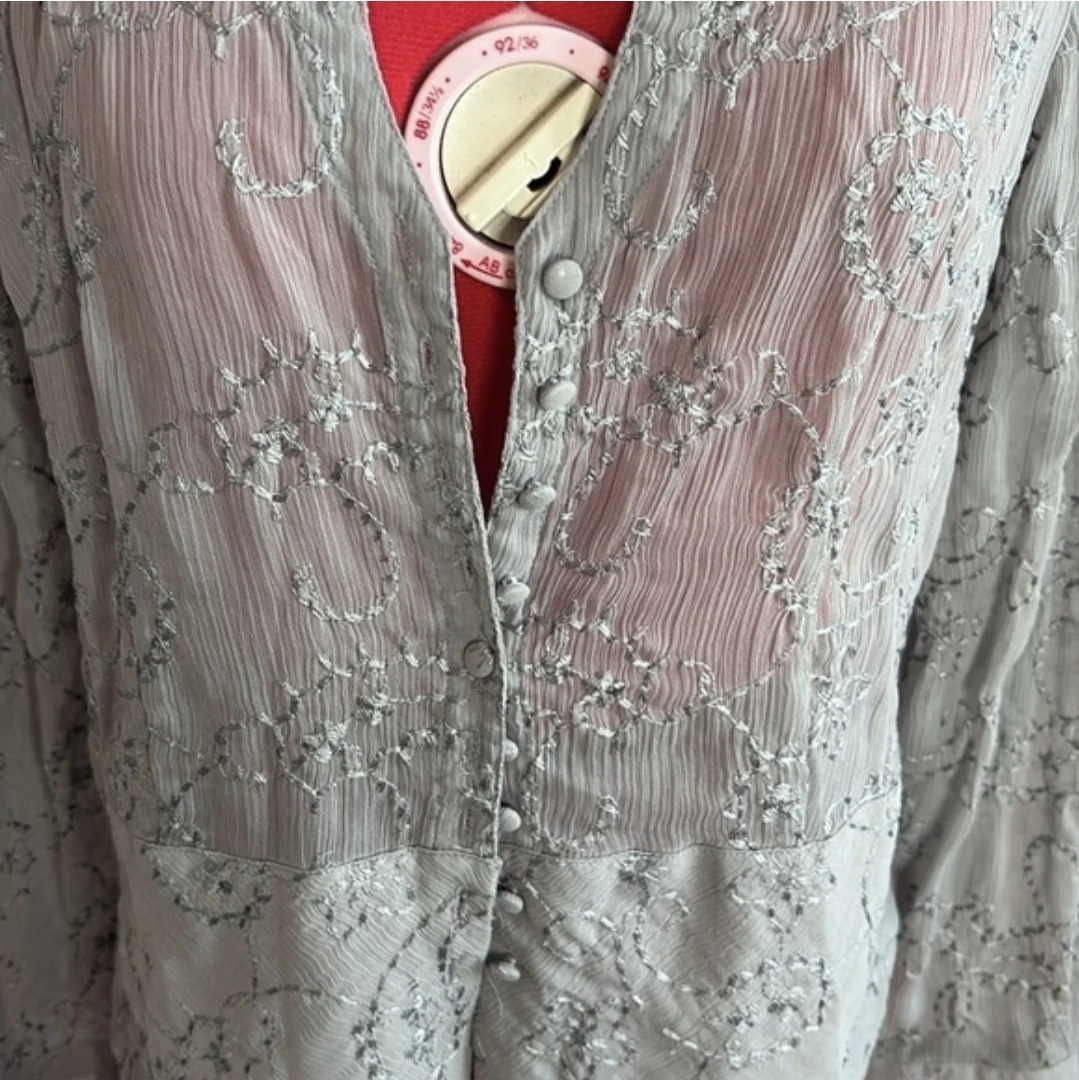 Vintage 90s Style Sheer Floral Embroidered Top - photo 2