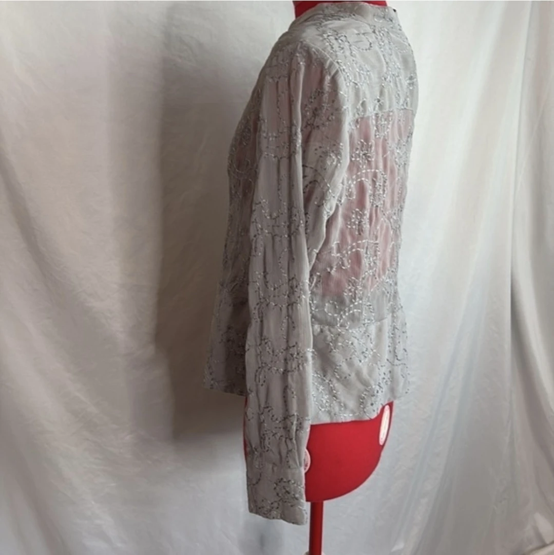 Vintage 90s Style Sheer Floral Embroidered Top - photo 5