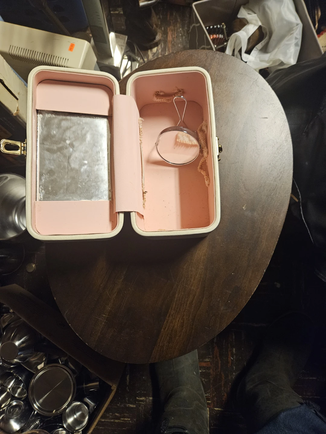 Vintage White Vanity Case with Mirror - photo 3