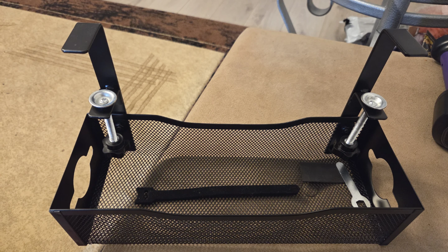 Under desk wire organinzer - photo 3