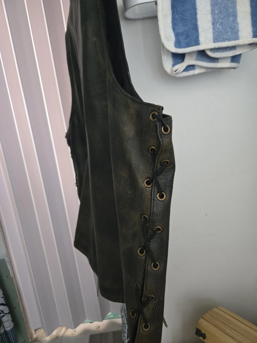 Iron Gear Canada Leather Biker Vest 4XL - photo 3
