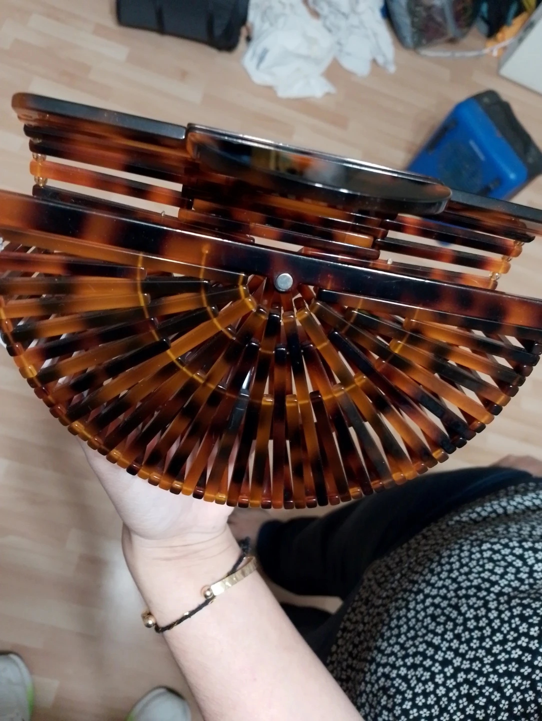 Tortoiseshell Pleated Handle Bag